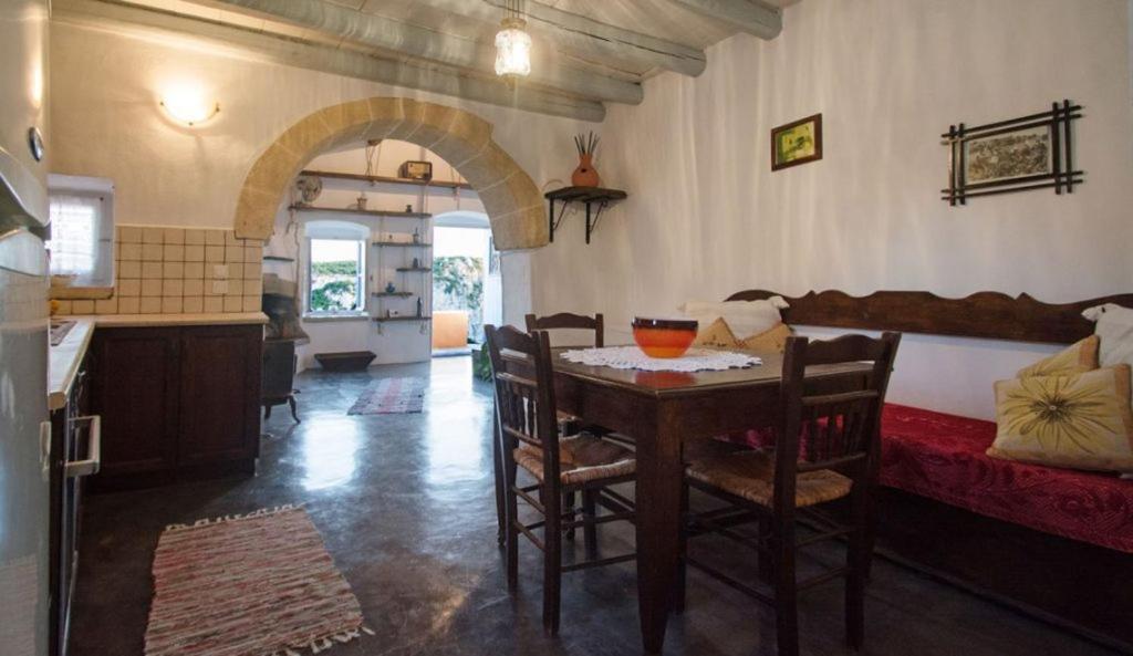 Abramis Rooms Mitáta المظهر الخارجي الصورة